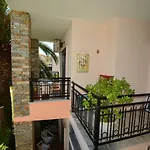 Eden 4*