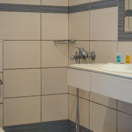 Eden بيت ضيافة