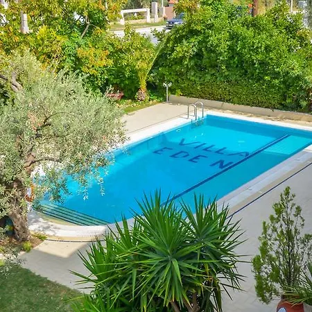 بيت ضيافة Eden لايميناس